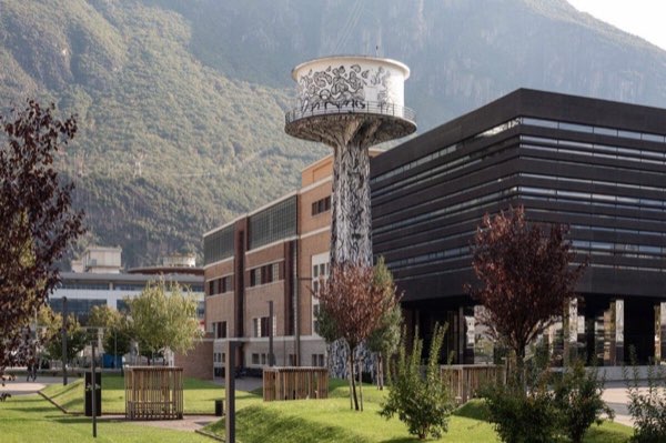 NOI Techpark Gebaeude Aussenansicht